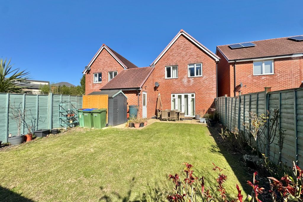 Property photo 2 of 18 Rear