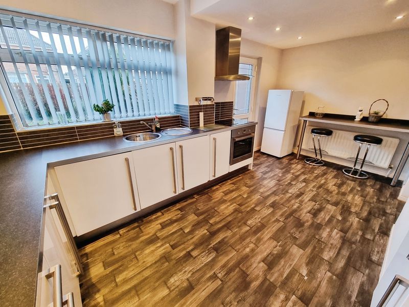 Property photo 3 of 11 Photo 10