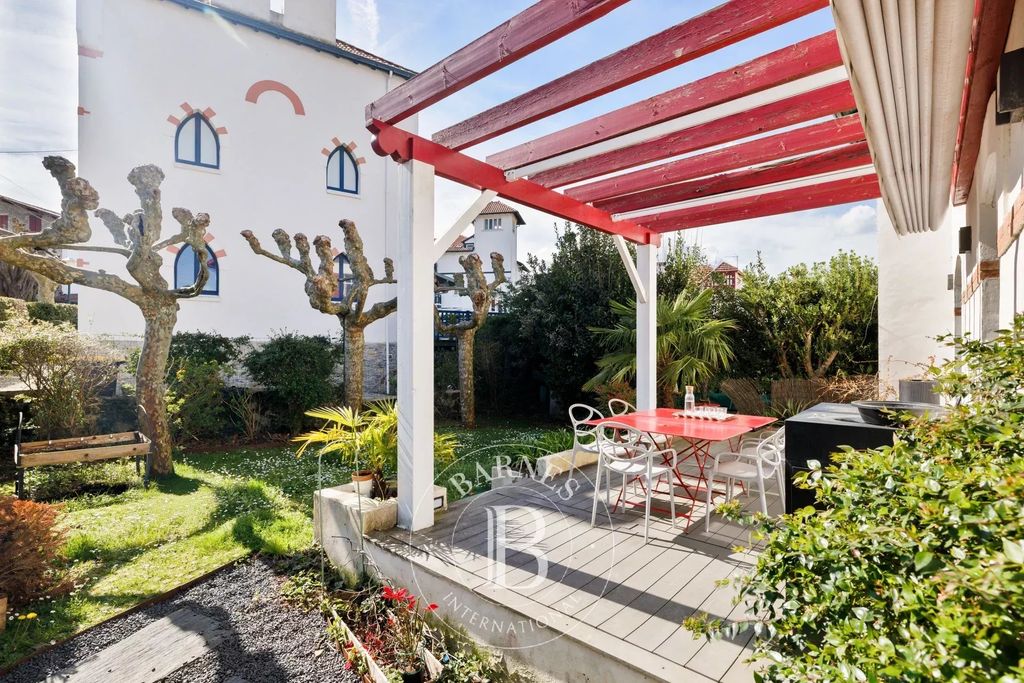 Property photo 2 of 21