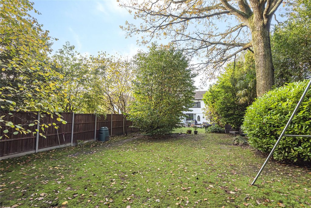 Property photo 2 of 22 Picture No. 13