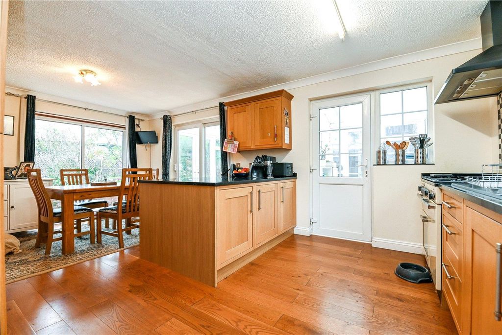 Property photo 2 of 17 Picture No. 02