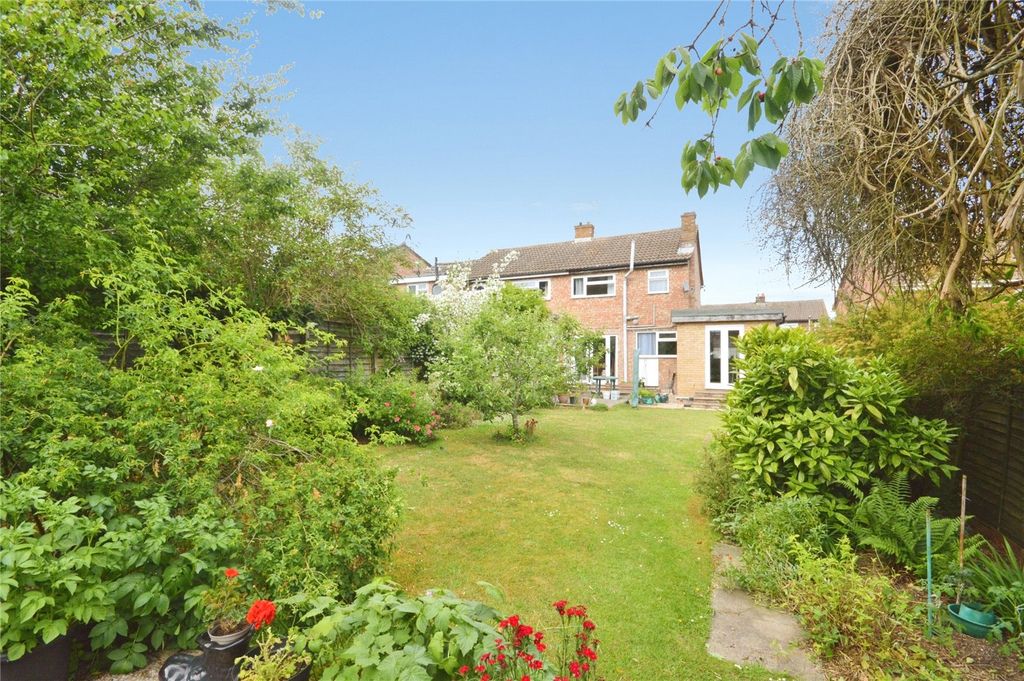 Property photo 1 of 17 Picture No. 02