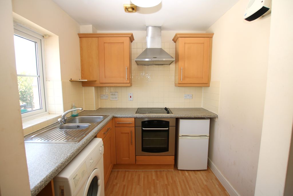 Property photo 3 of 8 14Wcb