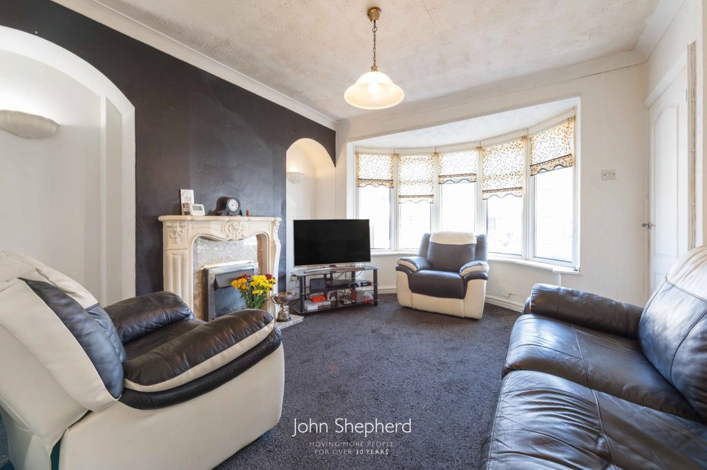 Property photo 3 of 13 Picture No. 75
