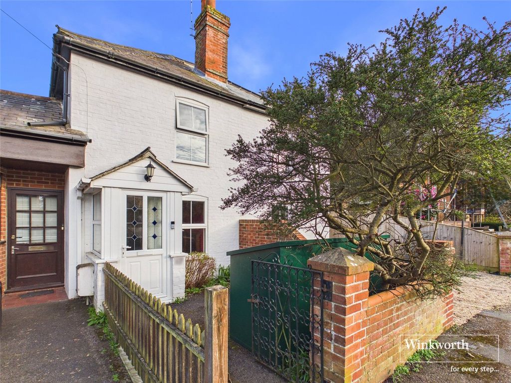 Property photo 1 of 29 Picture No. 02