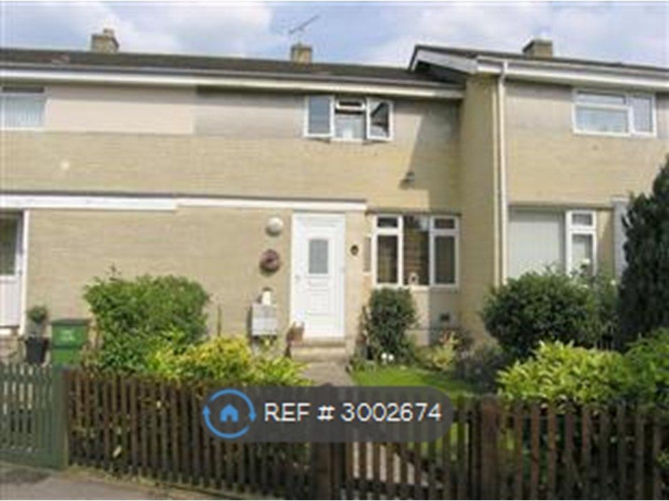Property photo 3 of 9 Front