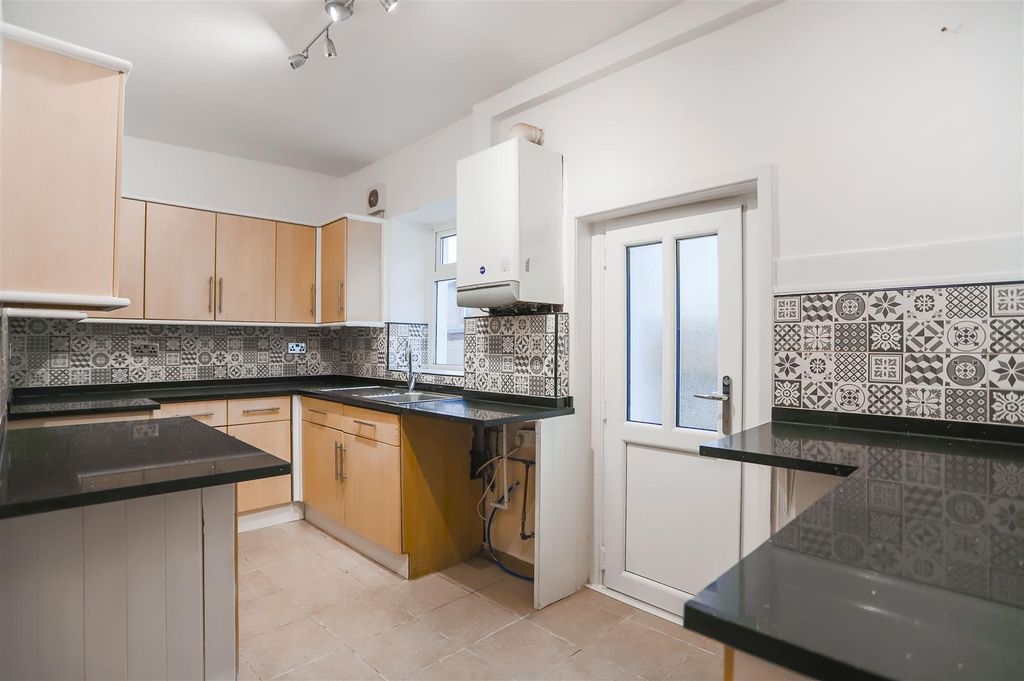 Property photo 1 of 11 1.Jpg
