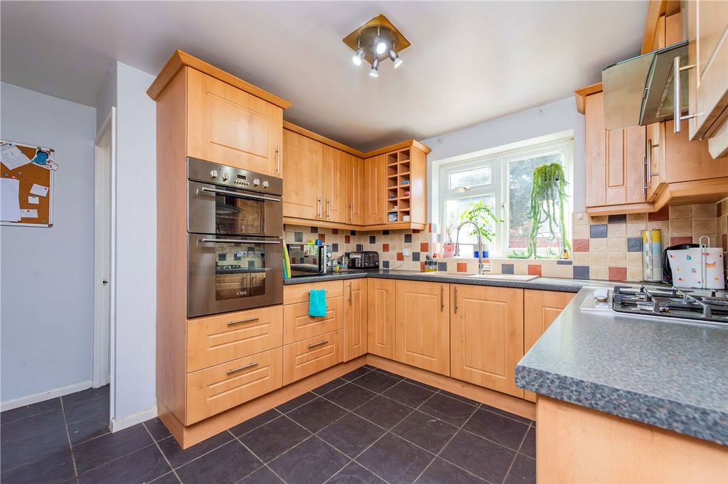 Property photo 3 of 36 Picture No. 05