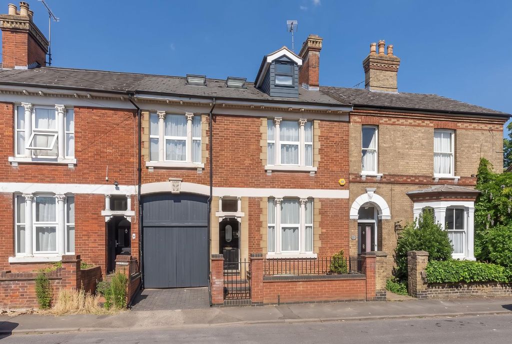 Property photo 1 of 36