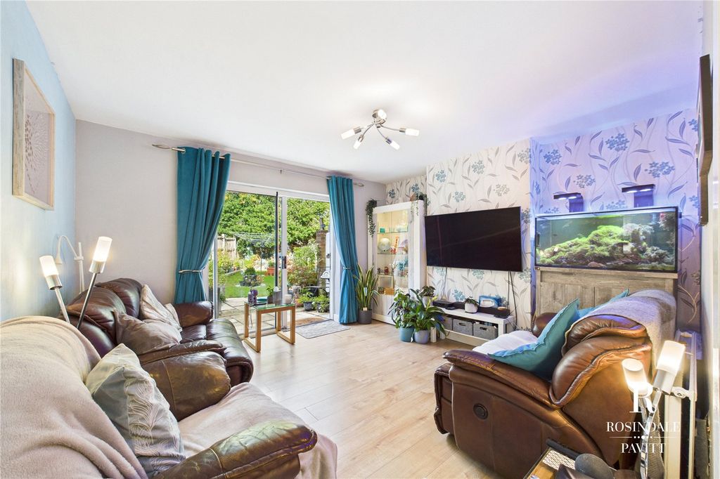 Property photo 2 of 28 Picture No. 26