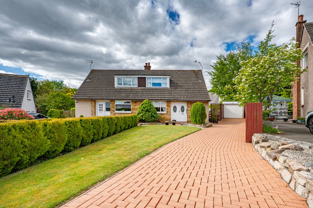 Property photo 1 of 33