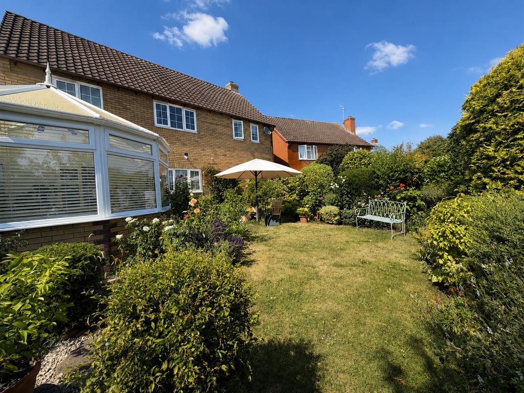 Property photo 2 of 24