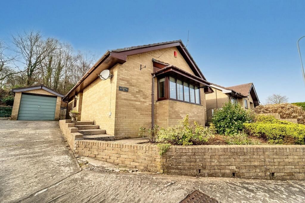 Property photo 2 of 15