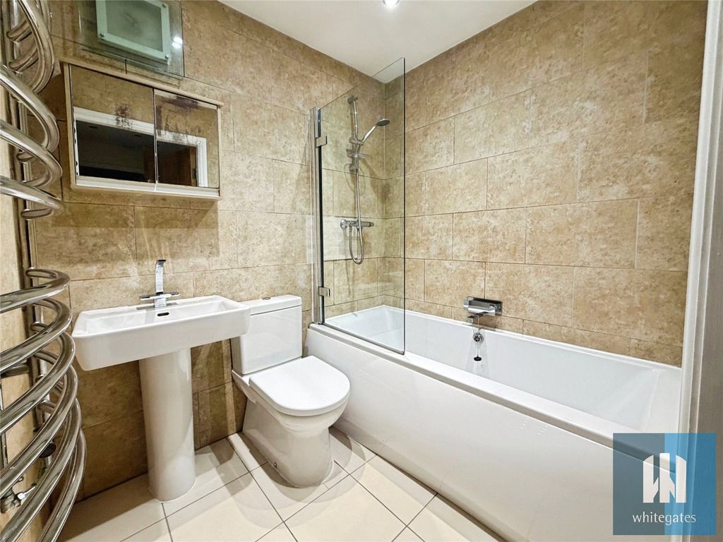 Property photo 3 of 17 Picture No. 15