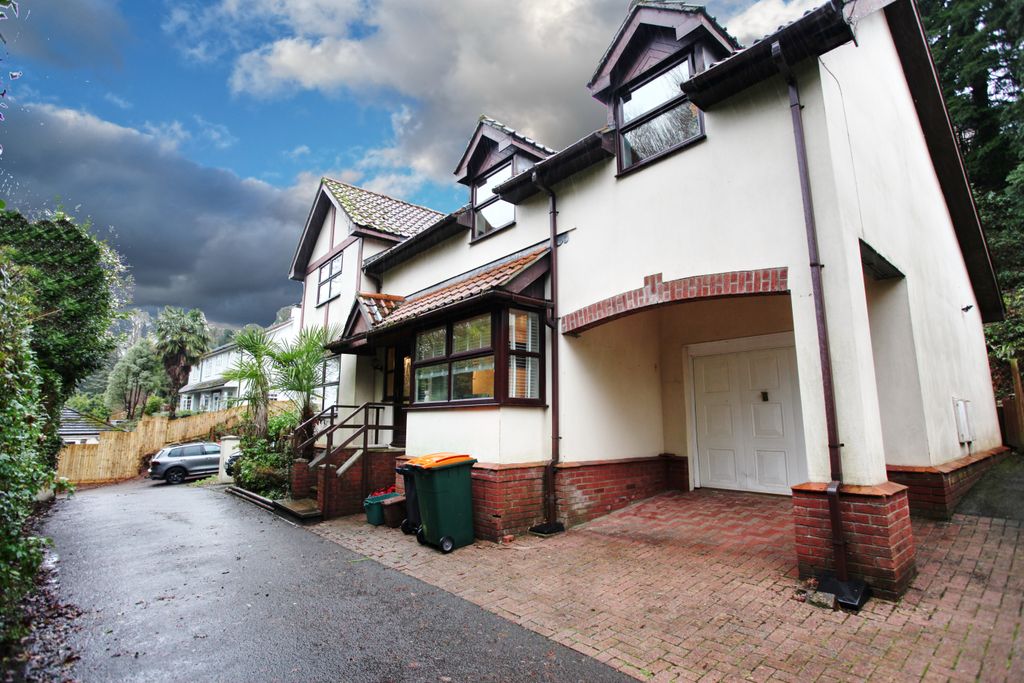 Property photo 1 of 32 Img_3065