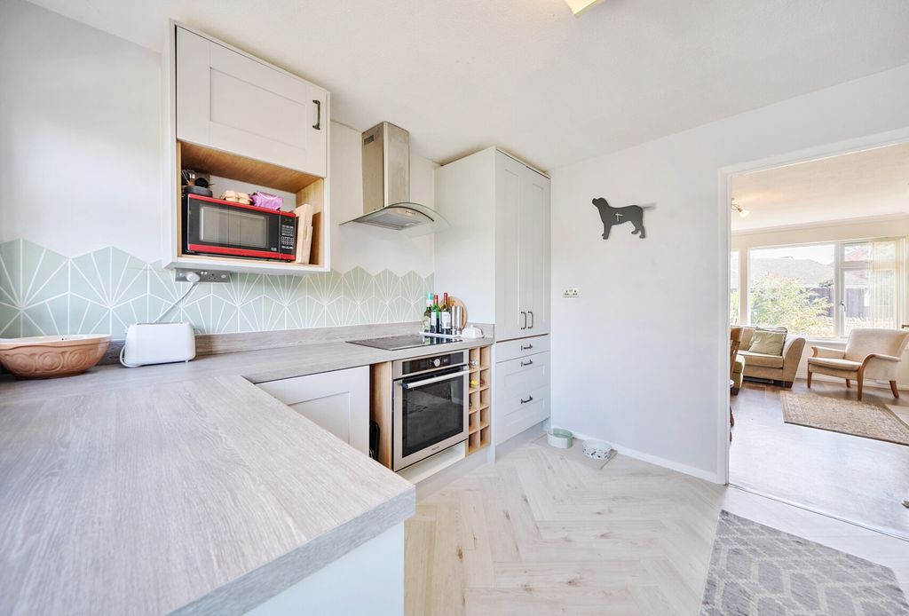 Property photo 2 of 11 1344205-12-68A730...