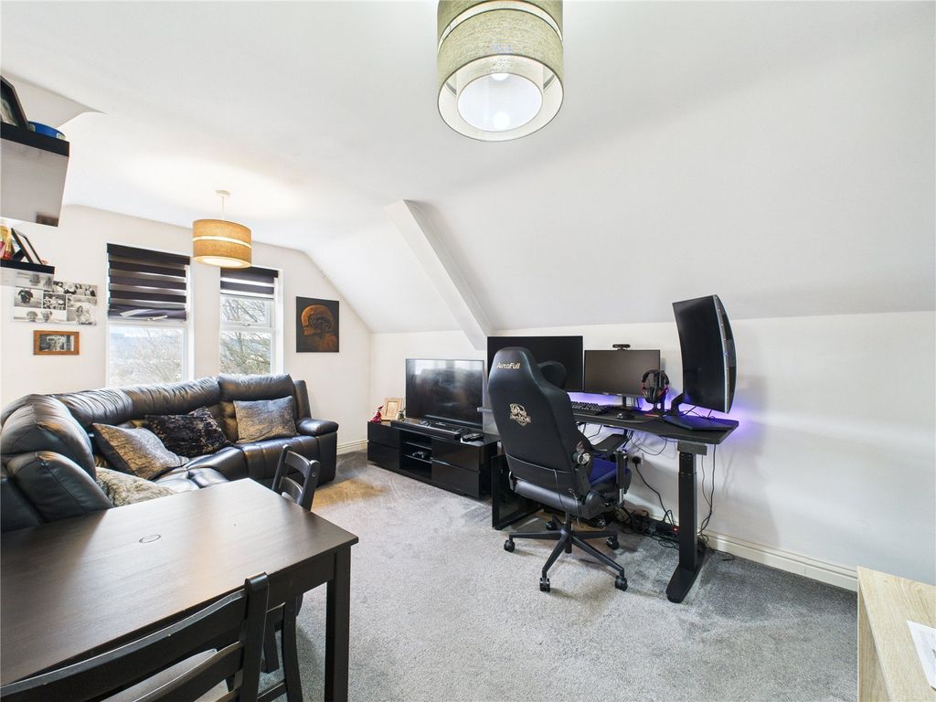 Property photo 2 of 13 Picture No. 04