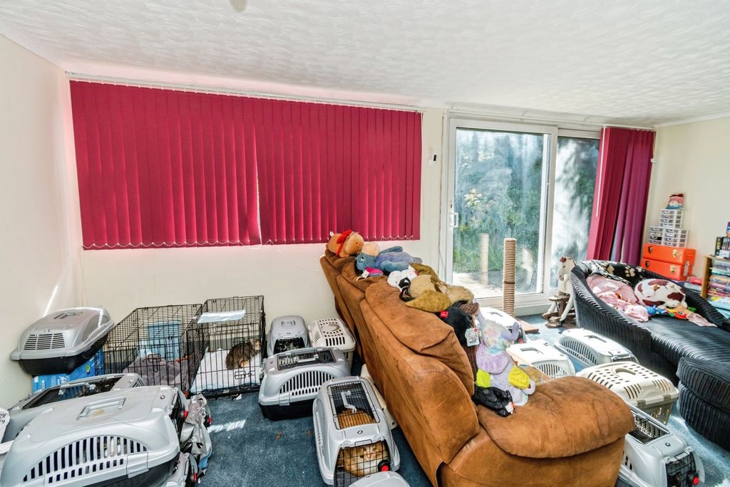 Property photo 3 of 13 Pbox-Img.Jpg