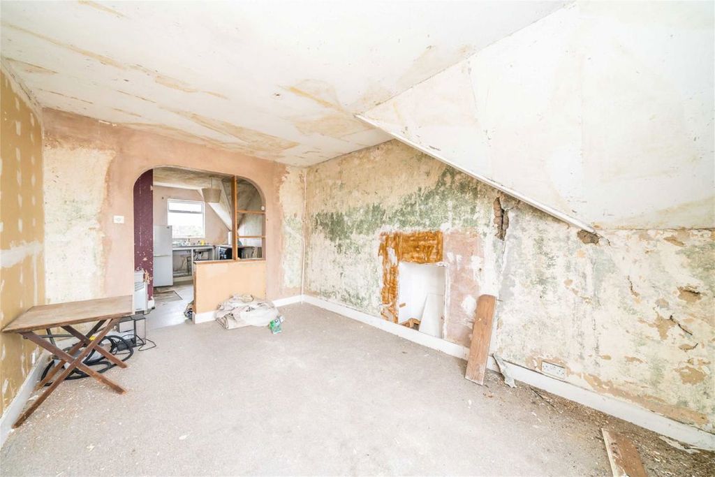 Property photo 3 of 5