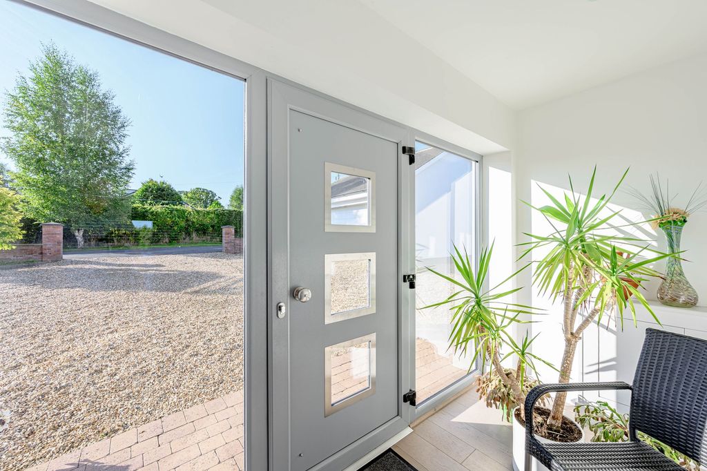 Property photo 2 of 55