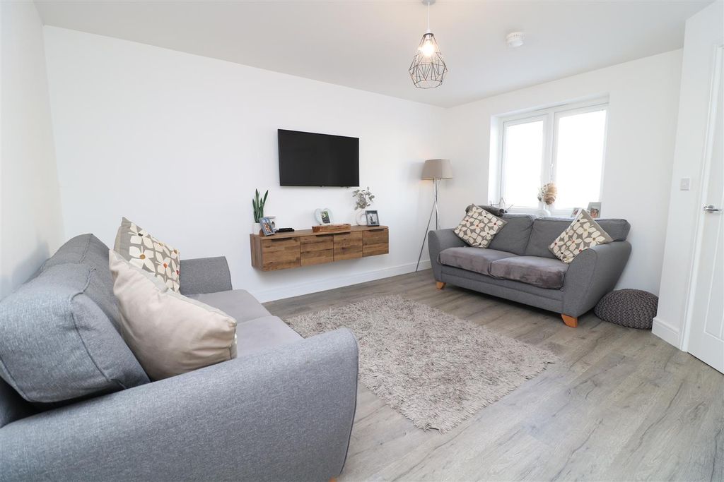 Property photo 2 of 13 Img_5969.Jpg