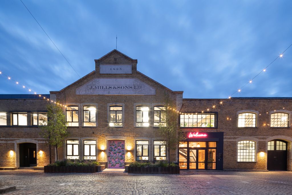 Property photo 1 of 5