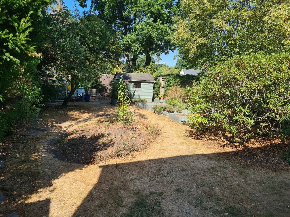 Property photo 2 of 25
