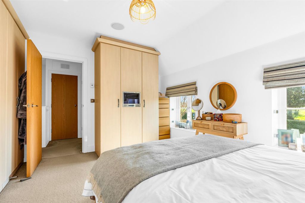 Additional image 19 of 3 bed terraced house for saleHarrison Lane, Balls Park, Hertford SG13