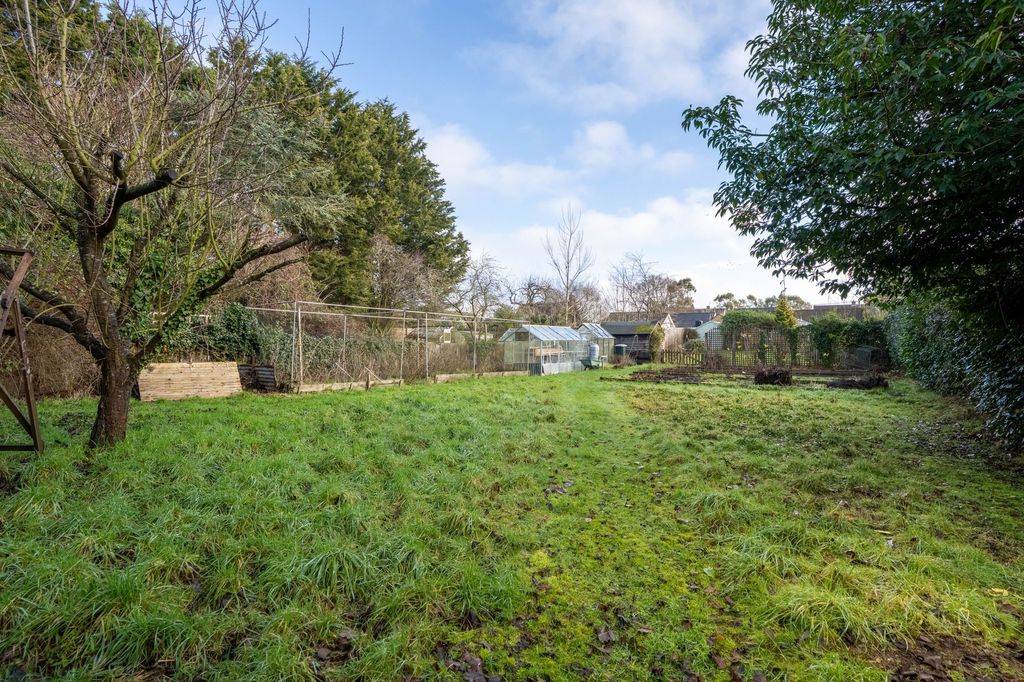 Property photo 3 of 20