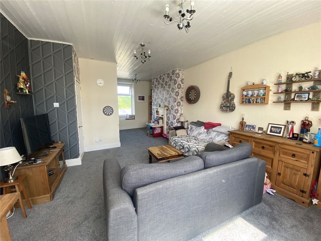Property photo 3 of 13 Picture No. 19
