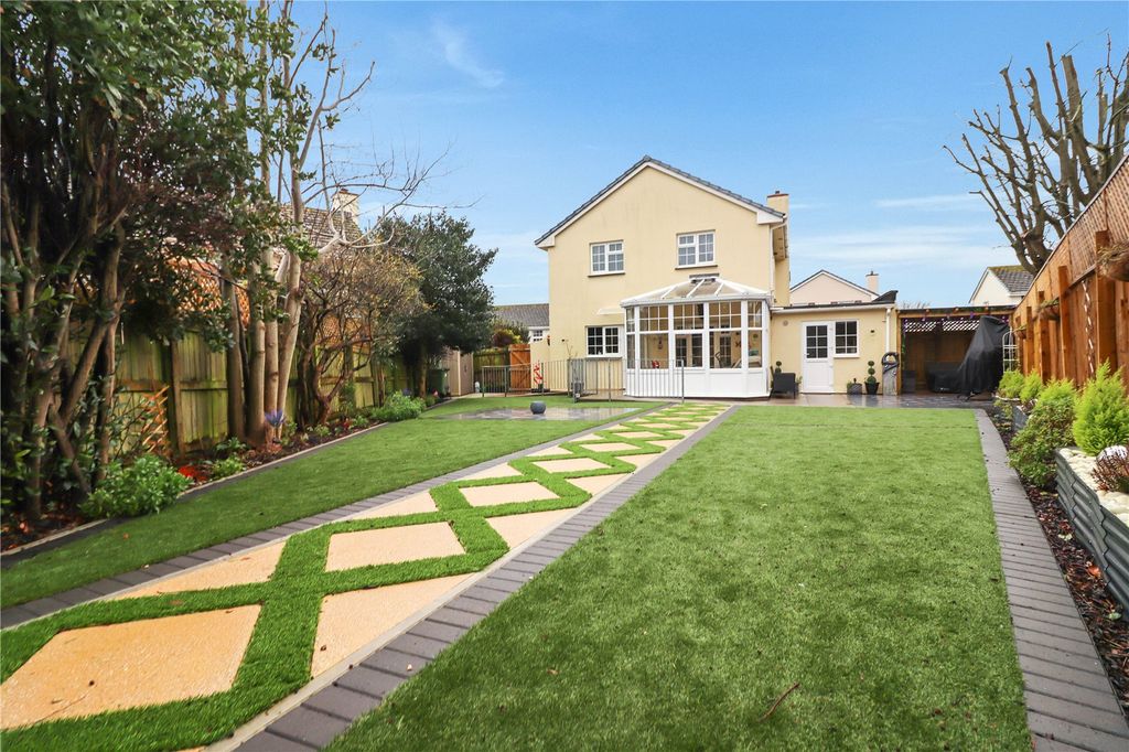 Property photo 1 of 23 Picture No. 05