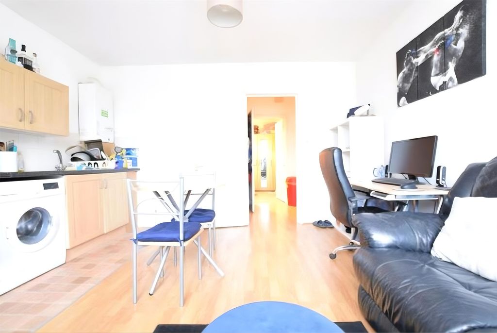 Property photo 2 of 7