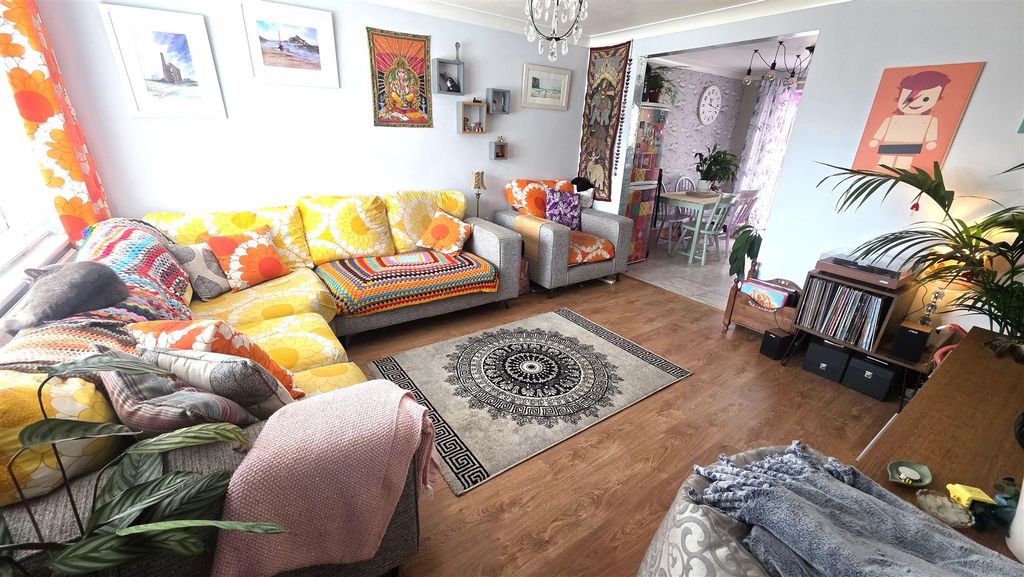 Property photo 3 of 16 Living Room.Jpg