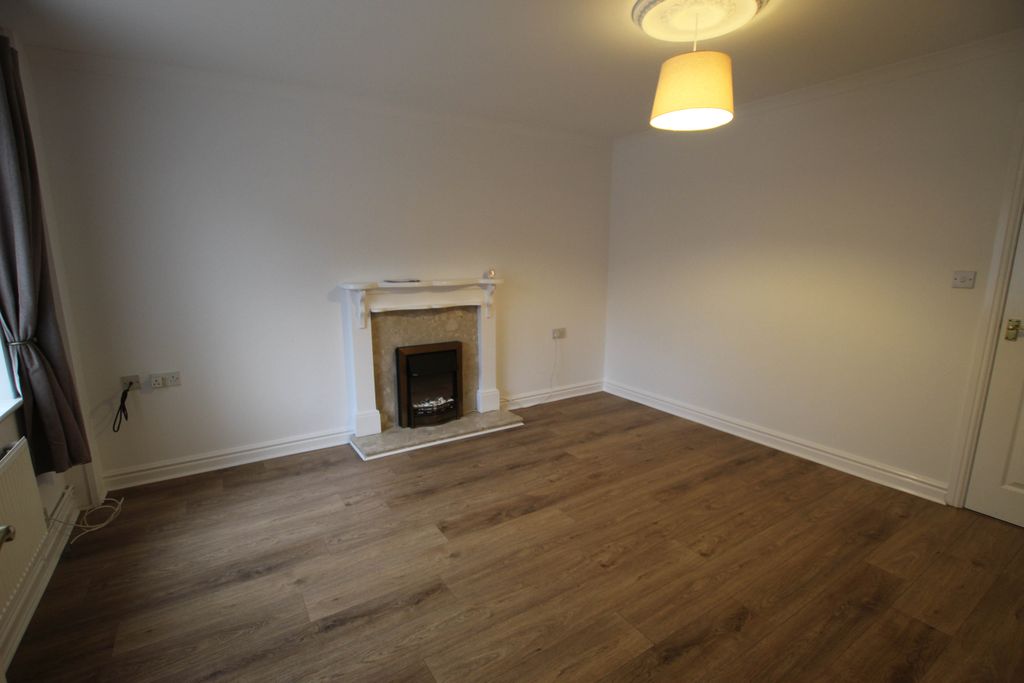 Property photo 3 of 11 Photo 14