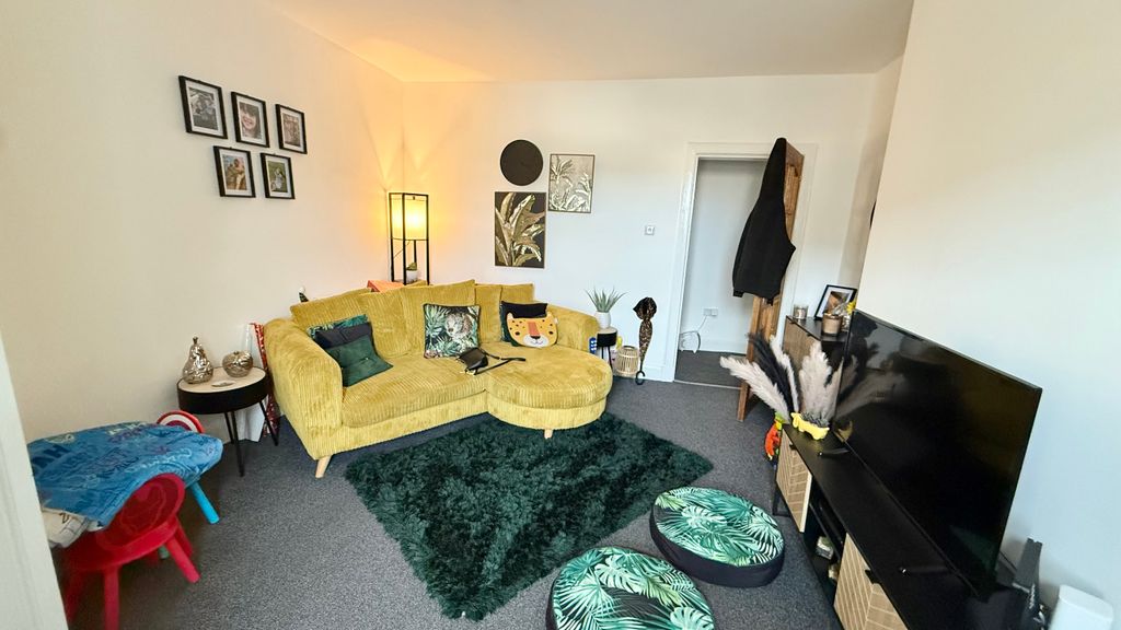 Property photo 2 of 11 Image00002.Jpeg