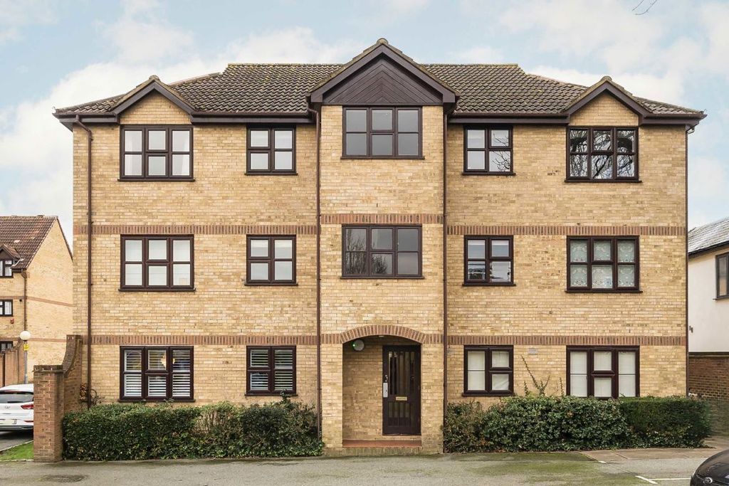 Property photo 1 of 5