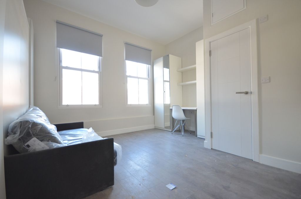 Property photo 2 of 3