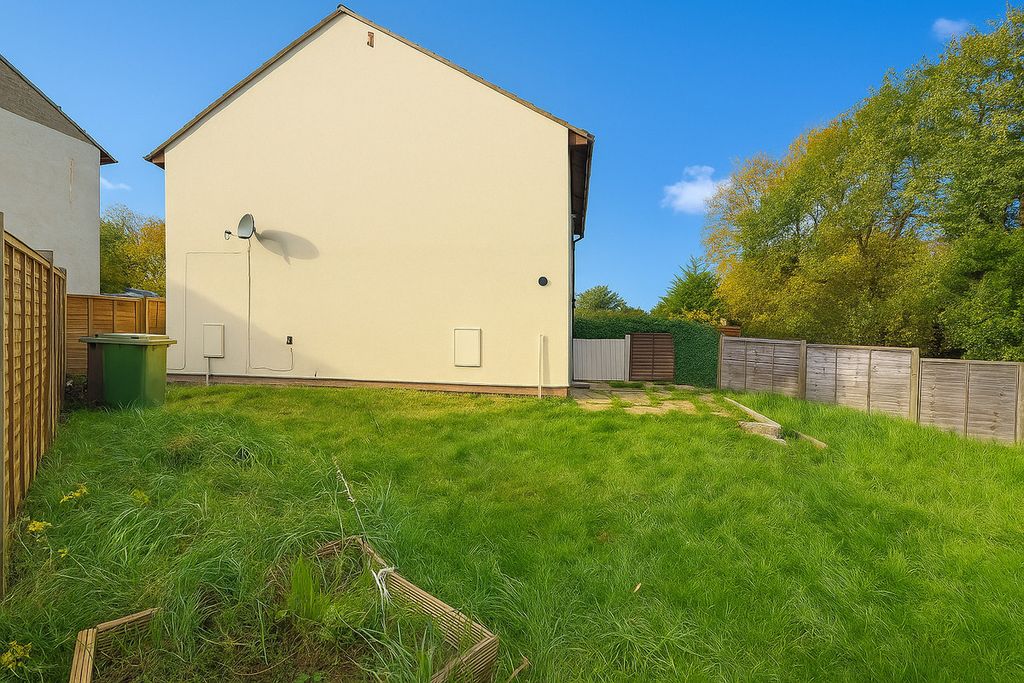 Property photo 2 of 9