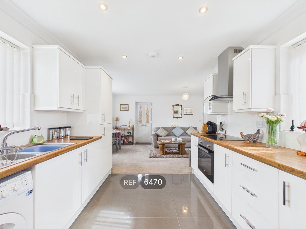 Property photo 2 of 12 Kitchen / Living Area