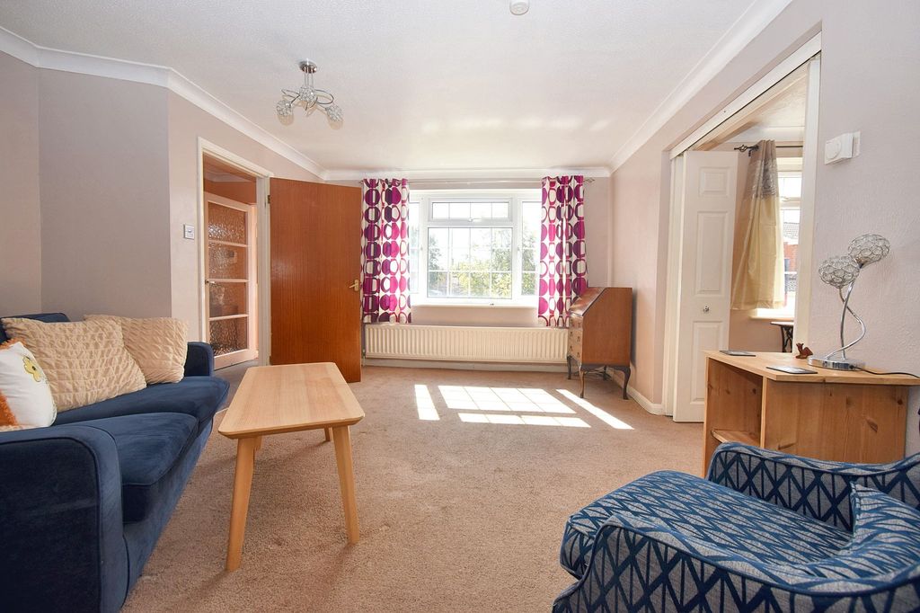 Property photo 2 of 15