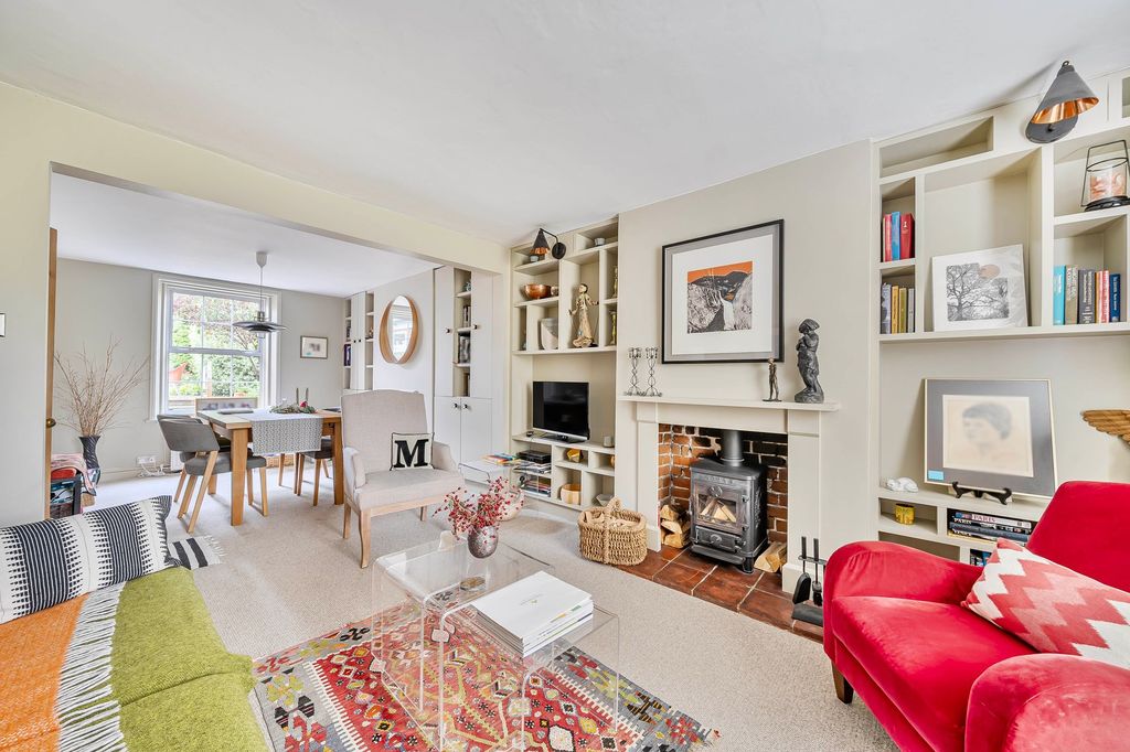 Property photo 3 of 22