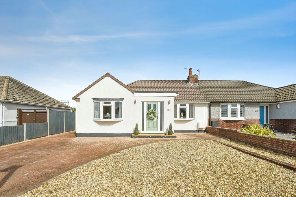 Property photo 2 of 19