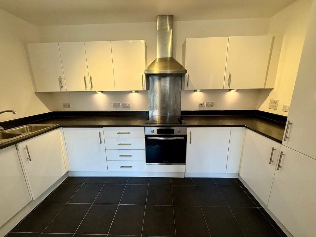 Property photo 3 of 10 Picture No. 11