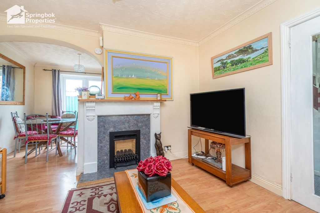 Property photo 2 of 19 Image 2