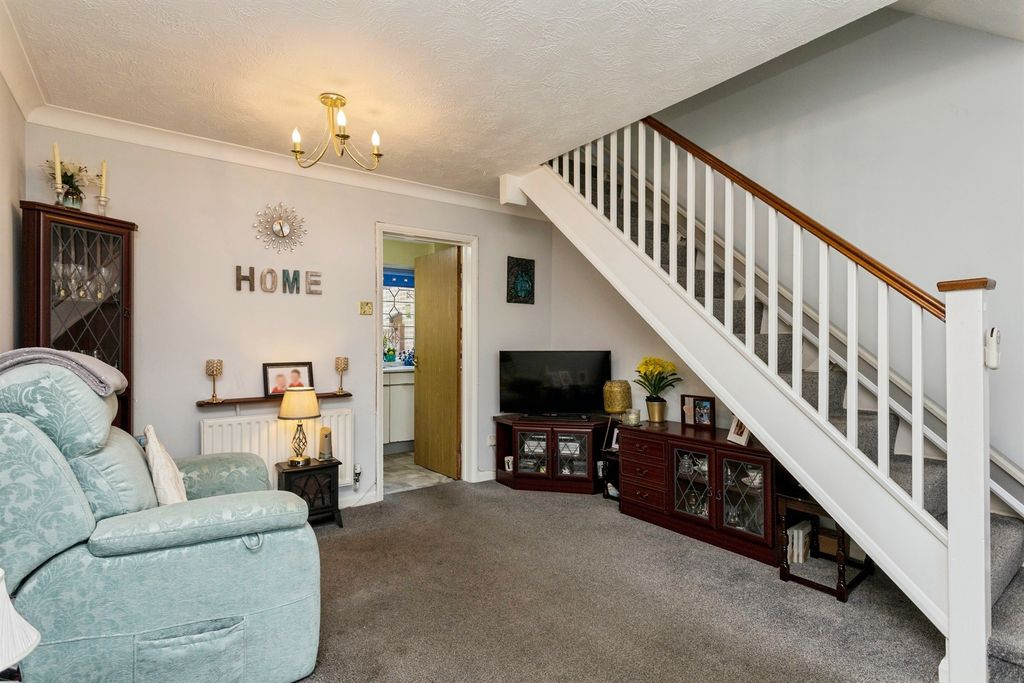 Property photo 3 of 16