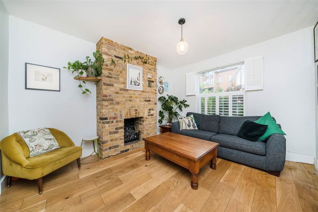 Property photo 2 of 7