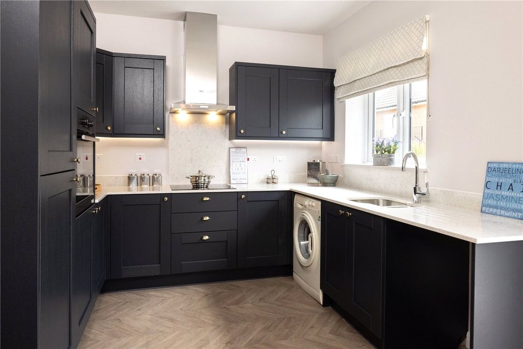 Property photo 2 of 11 Picture No. 10