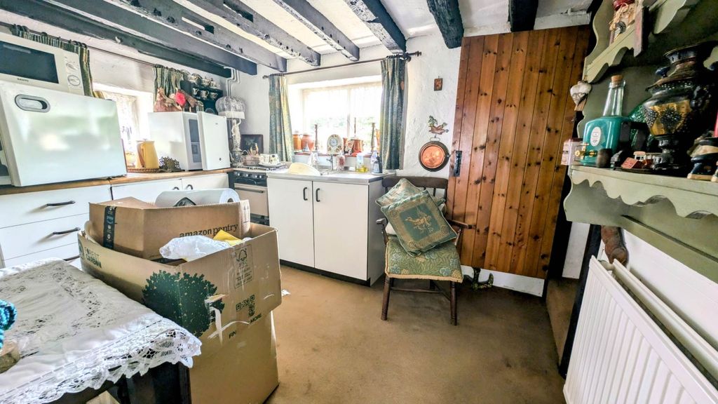 Property photo 3 of 10