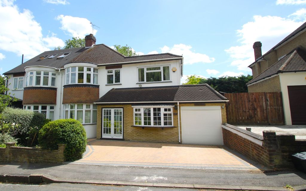 Property photo 1 of 31