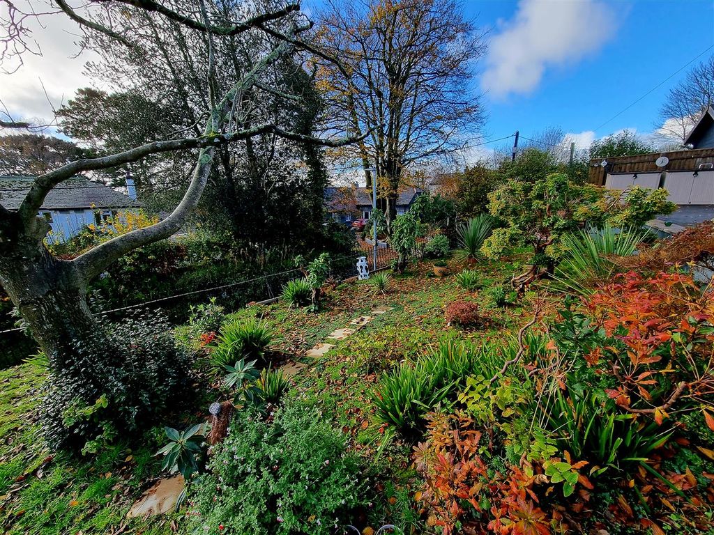 Property photo 3 of 23 Garden 1.Jpg